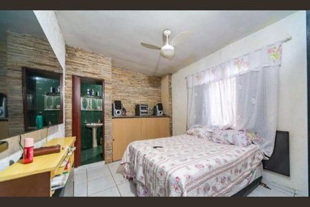 Casa à venda com 3 quartos, 157m² em Vila Helena, Santo André