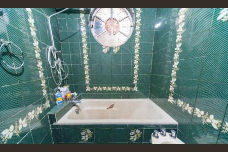 Casa à venda com 3 quartos, 157m² em Vila Helena, Santo André