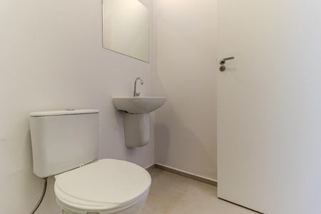Studio para alugar com 27m², 1 quarto e sem vaga Studio para alugar com 27m², 1 quarto e sem vagaBanheiro Social