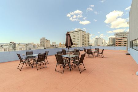 Studio para alugar com 27m², 1 quarto e sem vaga Studio para alugar com 27m², 1 quarto e sem vagaTerraço