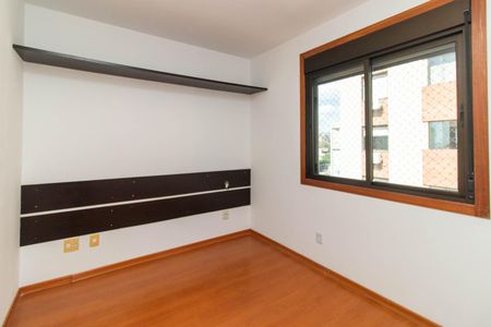 Quarto 1 de apartamento à venda com 2 quartos, 58m² em Cristal, Porto Alegre