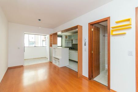 Sala de apartamento à venda com 2 quartos, 58m² em Cristal, Porto Alegre