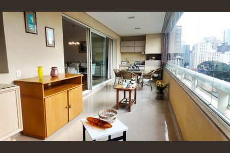 Apartamento à venda com 150m², 4 quartos e 3 vagas