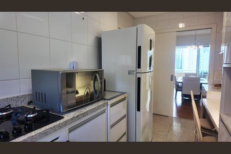 Apartamento à venda com 150m², 4 quartos e 3 vagas