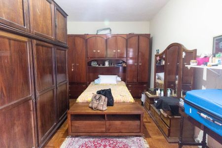 Casa à venda com 210m², 3 quartos e 2 vagas Casa à venda com 210m², 3 quartos e 2 vagasQuarto 1