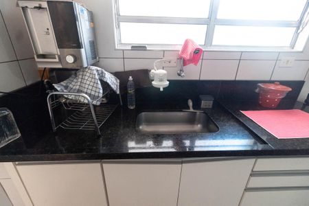 Casa à venda com 210m², 3 quartos e 2 vagas Casa à venda com 210m², 3 quartos e 2 vagasCozinha