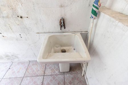 Casa à venda com 210m², 3 quartos e 2 vagas Casa à venda com 210m², 3 quartos e 2 vagasÁrea de serviço 2