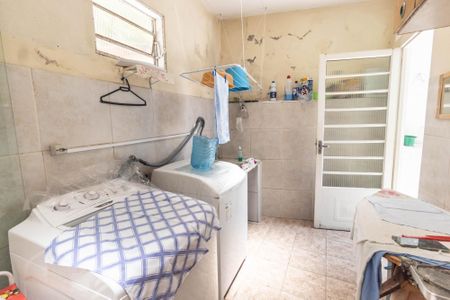 Casa à venda com 210m², 3 quartos e 2 vagas Casa à venda com 210m², 3 quartos e 2 vagasÁrea de serviço 1