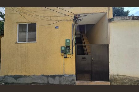 Fachada de casa para alugar com 1 quarto, 40m² em Pilares, Rio de Janeiro