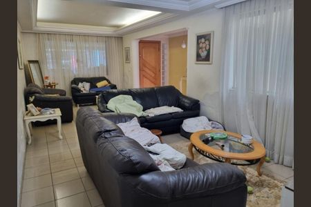 Casa à venda com 221m², 3 quartos e 2 vagasFoto 04