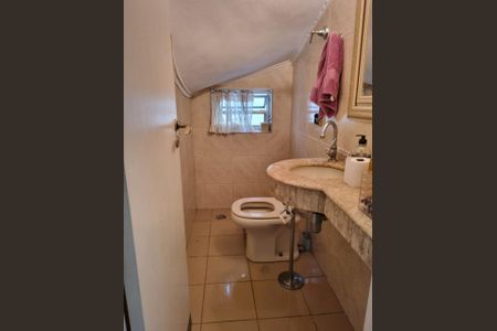 Casa à venda com 221m², 3 quartos e 2 vagasFoto 06
