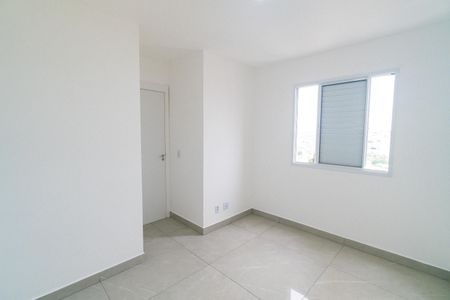 Quarto 1 de apartamento à venda com 2 quartos, 50m² em Jardim Itacolomi, São Paulo