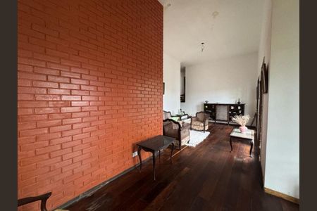 Casa à venda com 1 quarto, 360m² em Piratininga, Niterói