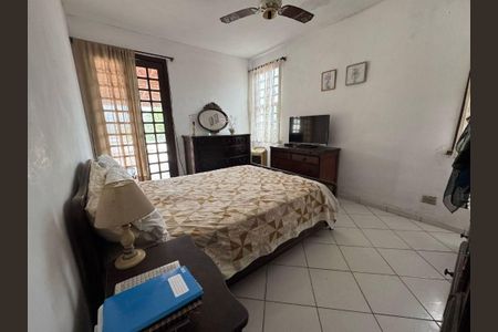 Casa à venda com 1 quarto, 360m² em Piratininga, Niterói