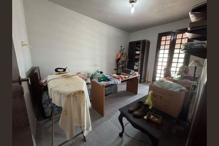 Casa à venda com 1 quarto, 360m² em Piratininga, Niterói