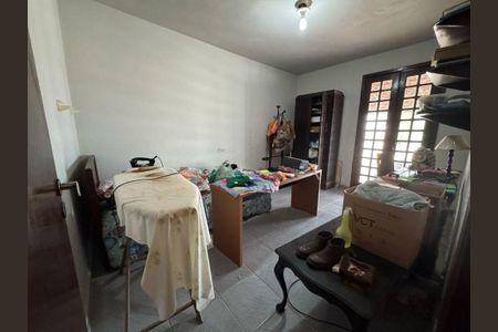 Casa à venda com 1 quarto, 360m² em Piratininga, Niterói