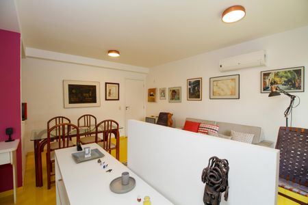 Apartamento para alugar com 50m², 1 quarto e 1 vaga Apartamento para alugar com 50m², 1 quarto e 1 vagaSala