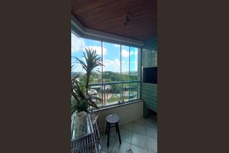 Apartamento à venda com 62m², 2 quartos e 1 vaga Apartamento à venda com 62m², 2 quartos e 1 vagaVaranda