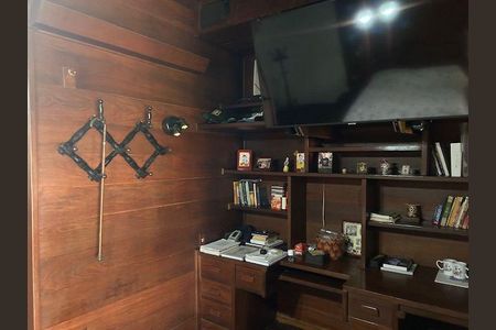 Casa à venda com 5 quartos, 336m² em Itaipu, Niterói