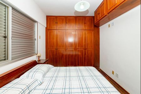 Quarto  de apartamento à venda com 1 quarto, 40m² em Savassi, Belo Horizonte