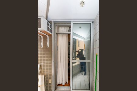 Varanda de apartamento à venda com 1 quarto, 40m² em Savassi, Belo Horizonte