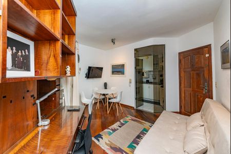 Apartamento à venda com 40m², 1 quarto e 1 vaga Apartamento à venda com 40m², 1 quarto e 1 vagaSala
