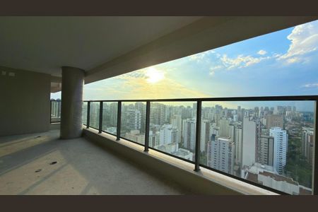 Apartamento à venda com 230m², 4 quartos e 3 vagas Apartamento à venda com 230m², 4 quartos e 3 vagasFoto 02