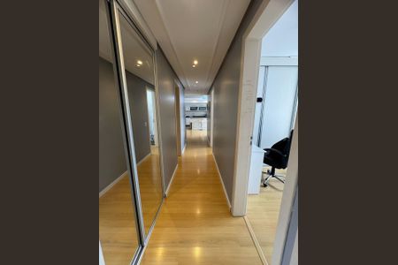 Apartamento à venda com 88m², 3 quartos e 2 vagasCorredor