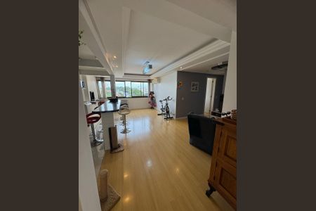Cozinha de apartamento à venda com 3 quartos, 88m² em Vila Ipiranga, Porto Alegre
