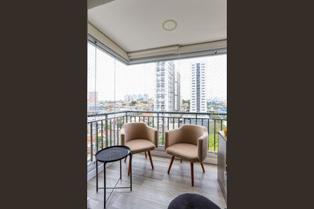 Apartamento para alugar com 67m², 3 quartos e 1 vagaVaranda