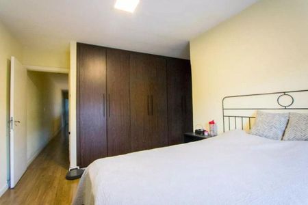 Casa à venda com 3 quartos, 200m² em Vila Alzira, Santo André