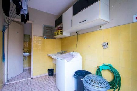 Casa à venda com 3 quartos, 200m² em Vila Alzira, Santo André