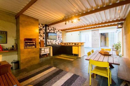 Casa à venda com 3 quartos, 200m² em Vila Alzira, Santo André