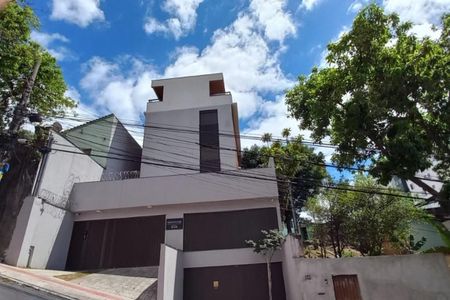 Apartamento à venda com 2 quartos, 60m² em Sagrada Família, Belo Horizonte