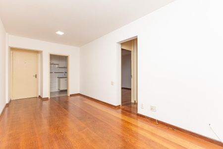 Sala de apartamento à venda com 2 quartos, 53m² em Vila Nova Conceição, São Paulo