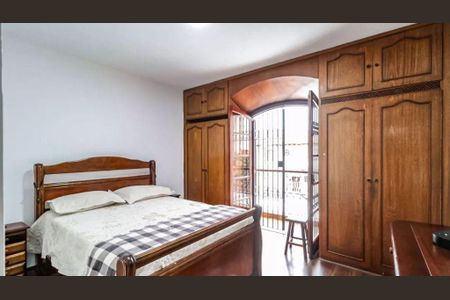 Casa à venda com 4 quartos, 190m² em Jardim Bonfiglioli, São Paulo