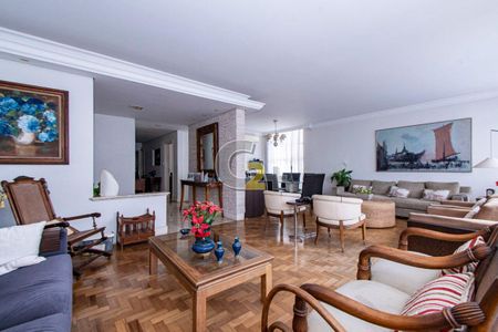 Apartamento à venda com 264m², 3 quartos e 2 vagas