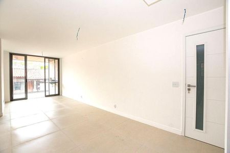 Apartamento à venda com 3 quartos, 115m² em Piratininga, Niterói