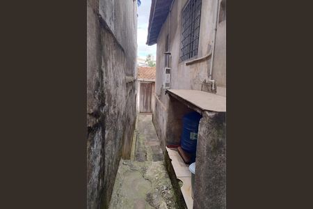 Casa à venda com 120m², 2 quartos e 1 vaga