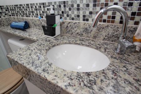 Apartamento à venda com 43m², 2 quartos e 1 vagaBanheiro Social