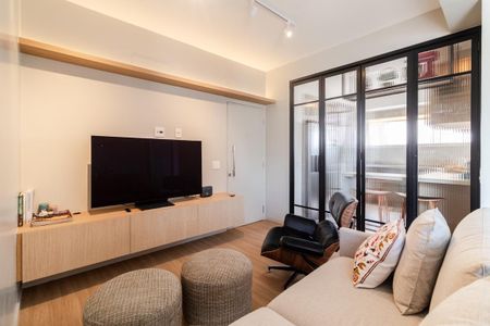 Sala de apartamento à venda com 2 quartos, 63m² em Pinheiros, São Paulo