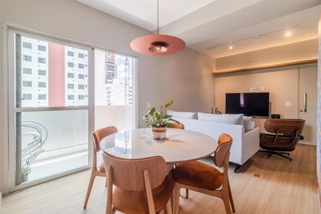 Sala de apartamento à venda com 2 quartos, 63m² em Pinheiros, São Paulo