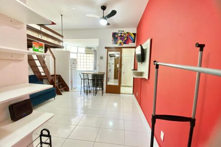 Sal  de kitnet/studio à venda com 1 quarto, 31m² em Copacabana, Rio de Janeiro
