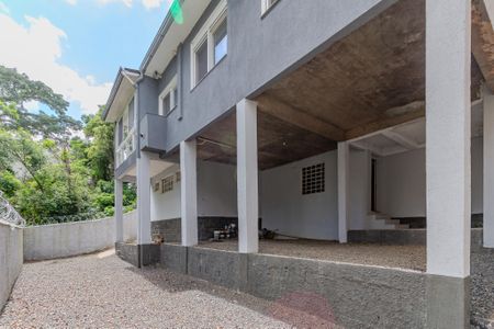Casa à venda com 250m², 3 quartos e 3 vagasQuintal