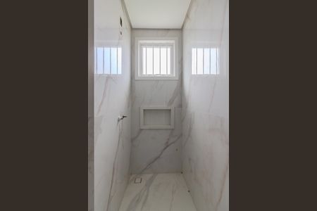 Casa à venda com 250m², 3 quartos e 3 vagasBanheiro Social