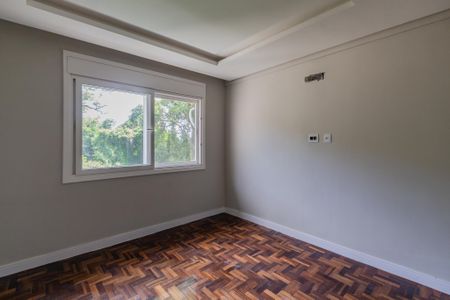 Casa à venda com 250m², 3 quartos e 3 vagasSuíte 2