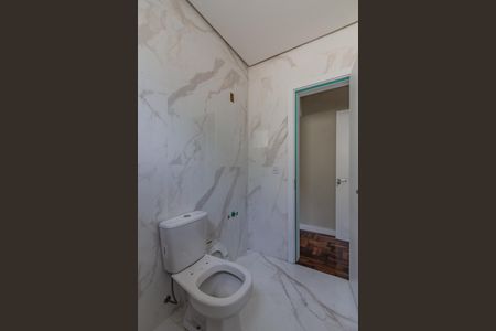 Casa à venda com 250m², 3 quartos e 3 vagasBanheiro da Suíte 2