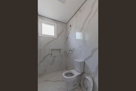 Casa à venda com 250m², 3 quartos e 3 vagasBanheiro da Suíte 2