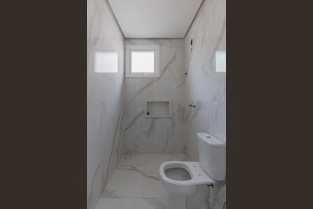 Casa à venda com 250m², 3 quartos e 3 vagasBanheiro da Suíte 2