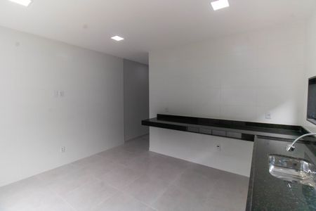 Casa à venda com 120m², 3 quartos e 2 vagas Casa à venda com 120m², 3 quartos e 2 vagasCozinha
